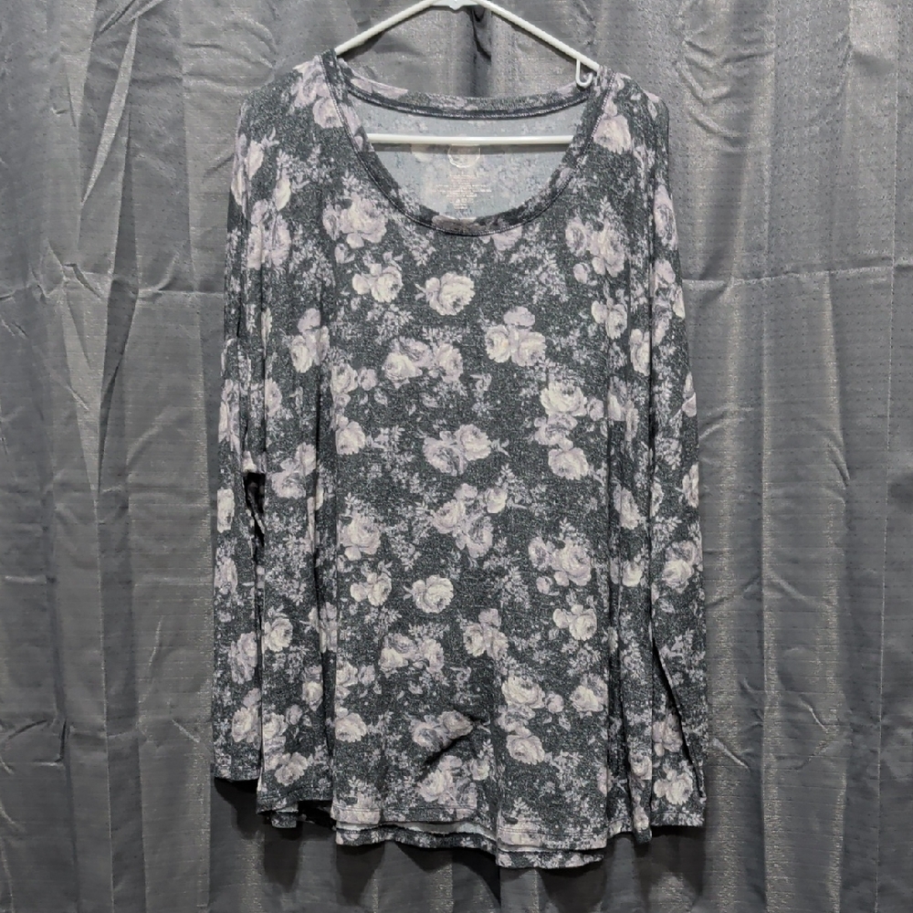Elegant Floral Long Sleeve Top in Gray